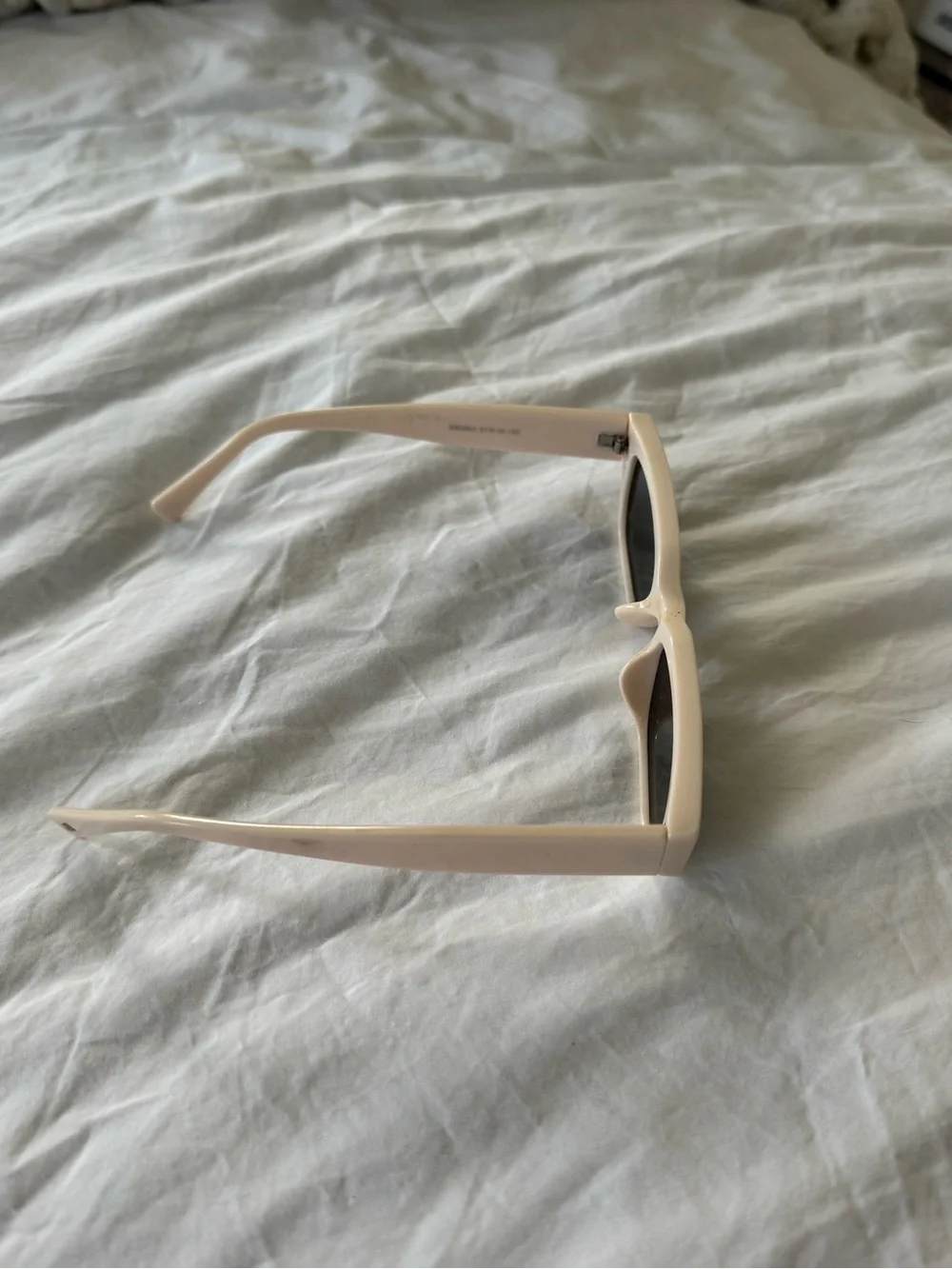 Princess Polly cat eye sunglasses - Picture 2 of 2